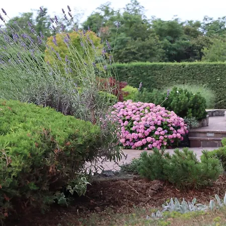 Garden Holiday home